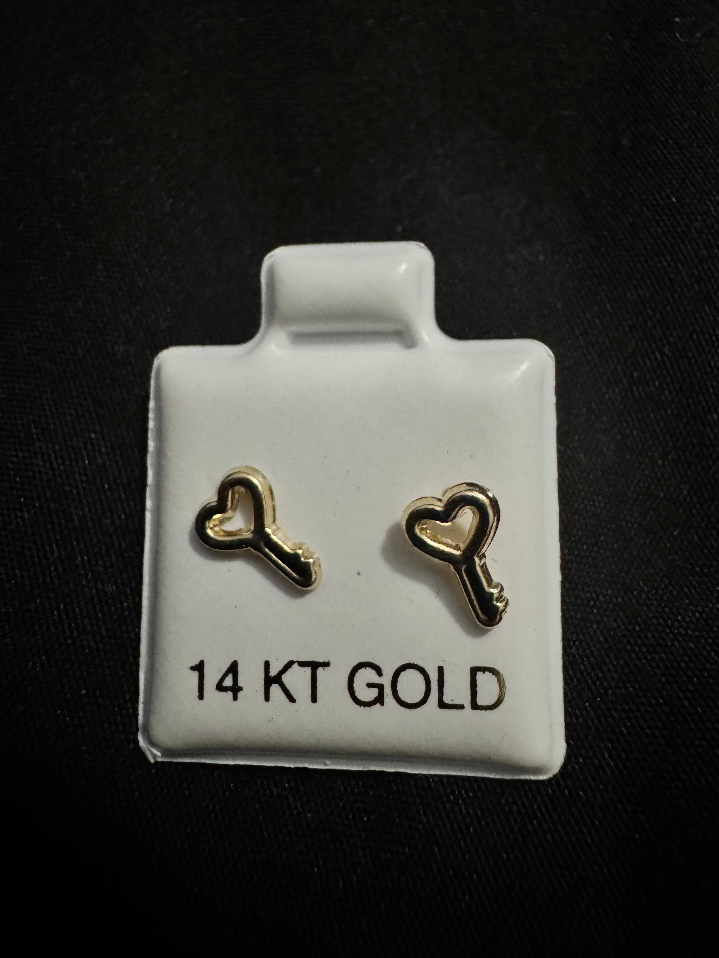 Aretes de oro 14K: Llave de corazón